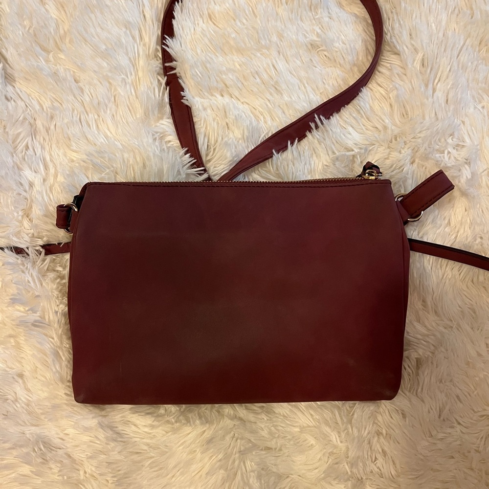 Maroon colored Crossbody bag - Picture 4 of 6